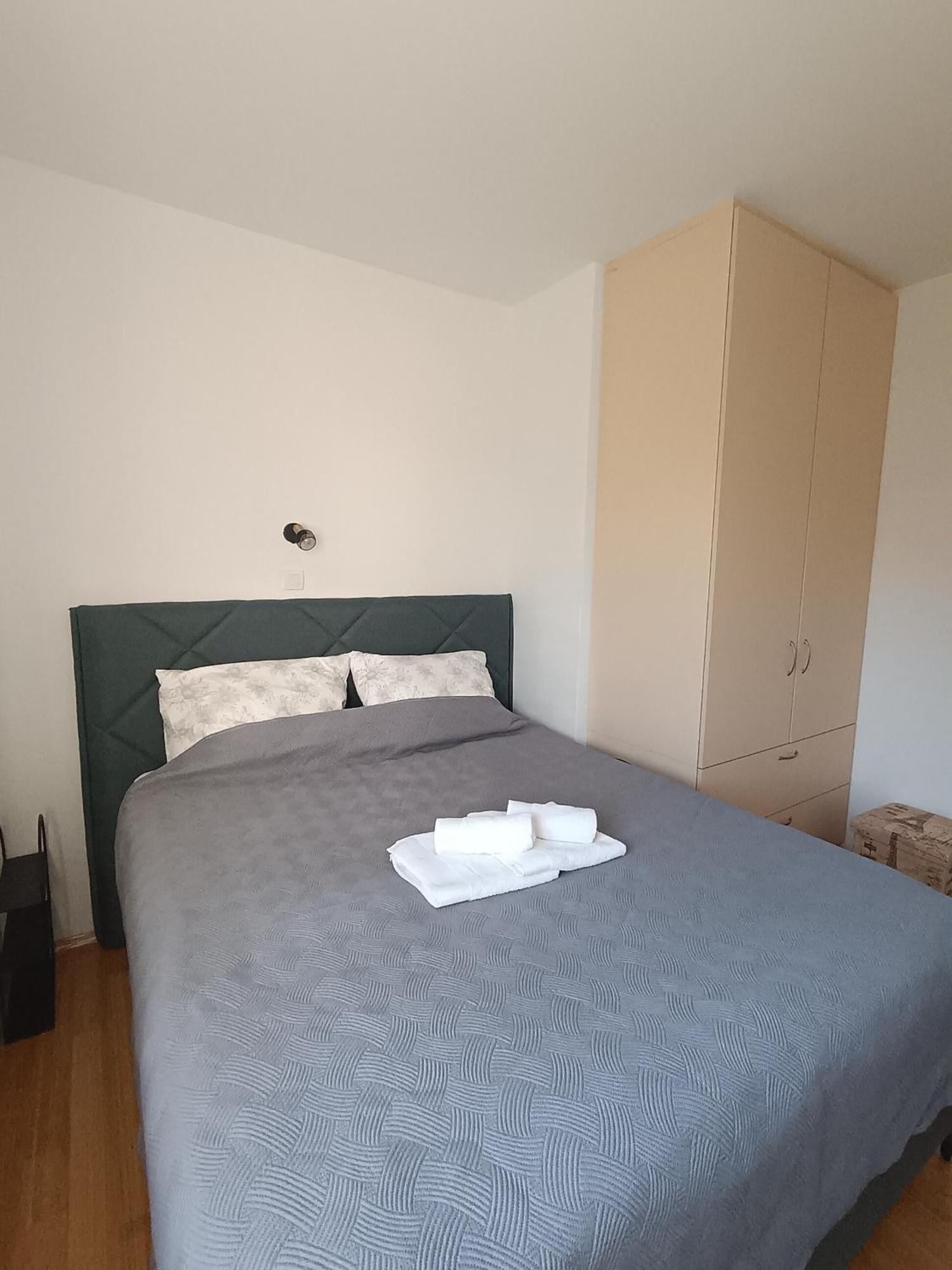 Lily Apartments Punta Skala ペトルチャネ エクステリア 写真
